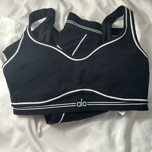 Alo yoga heartthrob bra and pant set